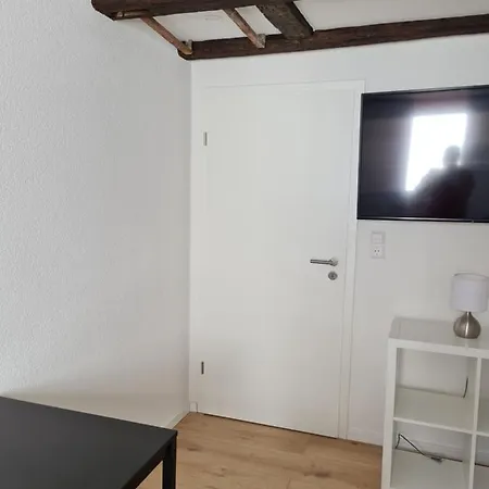 ホステル Haupt 3 Eningen unter Achalm