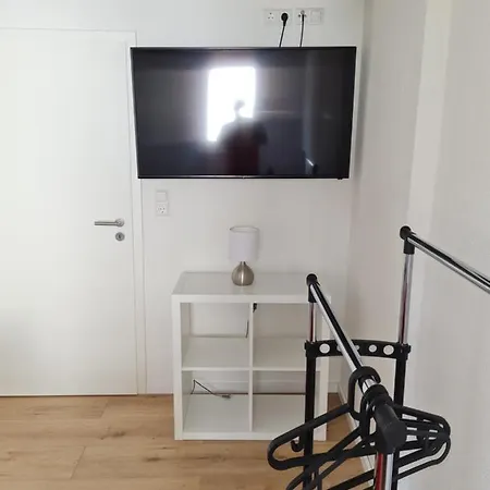 Haupt 3 Hostel Eningen unter Achalm