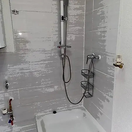 Haupt 3 ホステル *