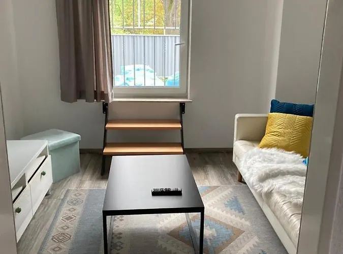 ホステル Haupt 3 Eningen unter Achalm